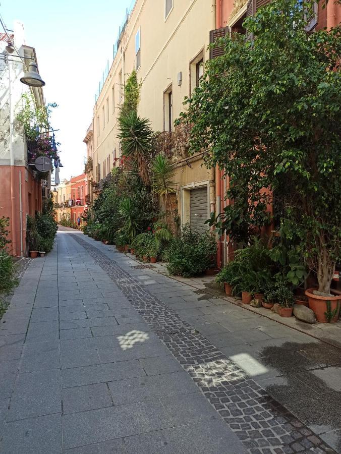 La Casetta Nel Centro Cagliari Kültér fotó