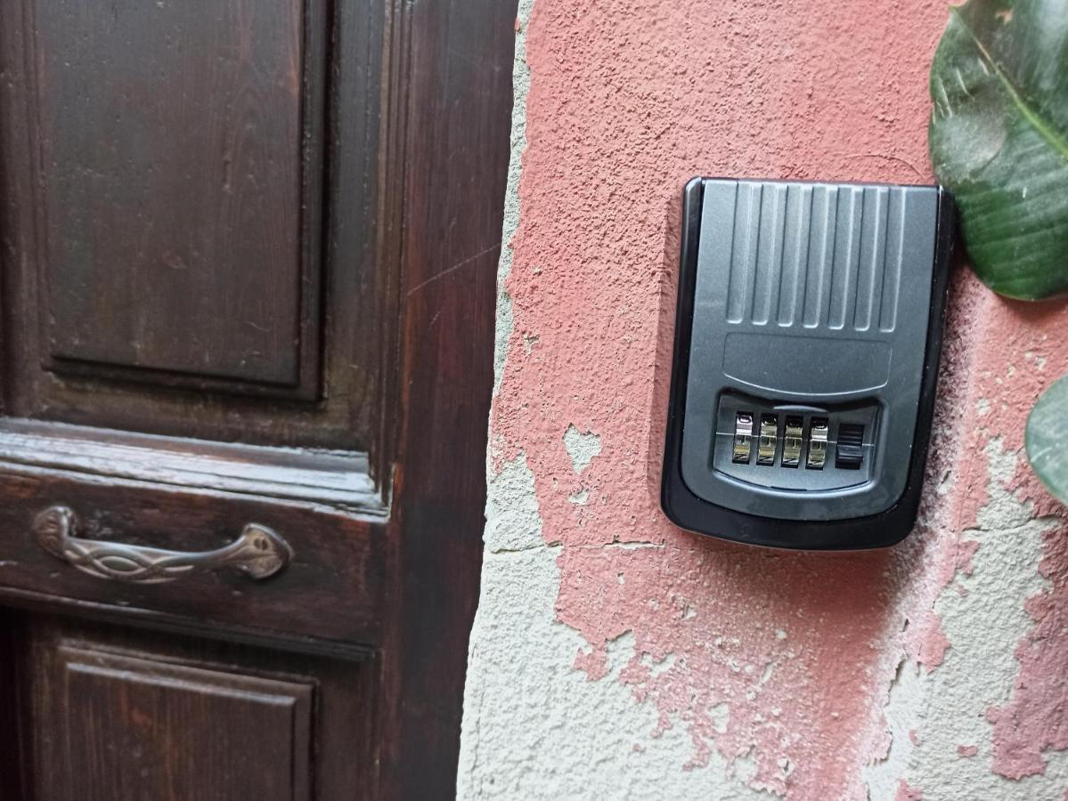 La Casetta Nel Centro Cagliari Kültér fotó